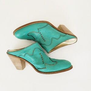 Jessica Simpson turquoise western style mules